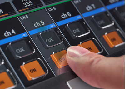Pressing a  glass key