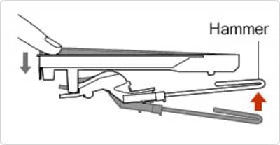 When the key is depressed: The hammer rises sharply for a touch response comparable to that of a piano.